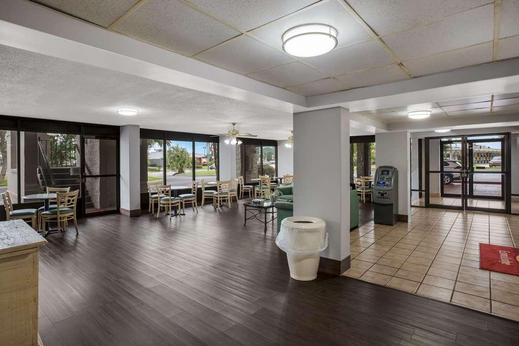 Econo Lodge Georgetown Интериор снимка